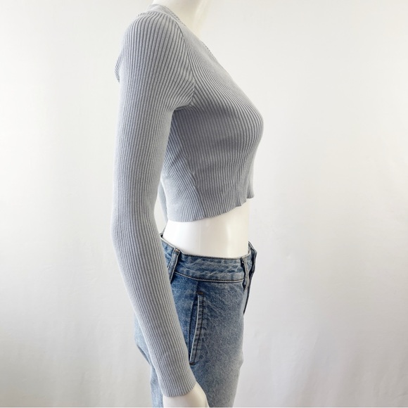 Brandy Melville Sweater Light Blue Cropped Long Sleeve V-Neck One Size - Picture 7 of 11